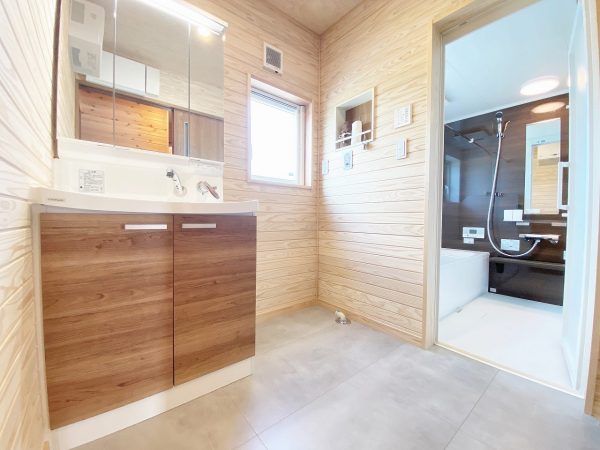 岩沼市早股　B棟ひびき